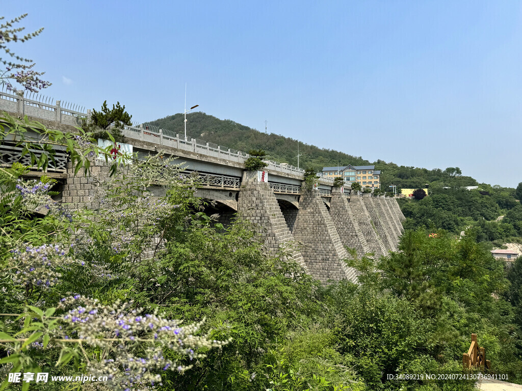 黑松林景淌水崖水库大坝历史遗迹