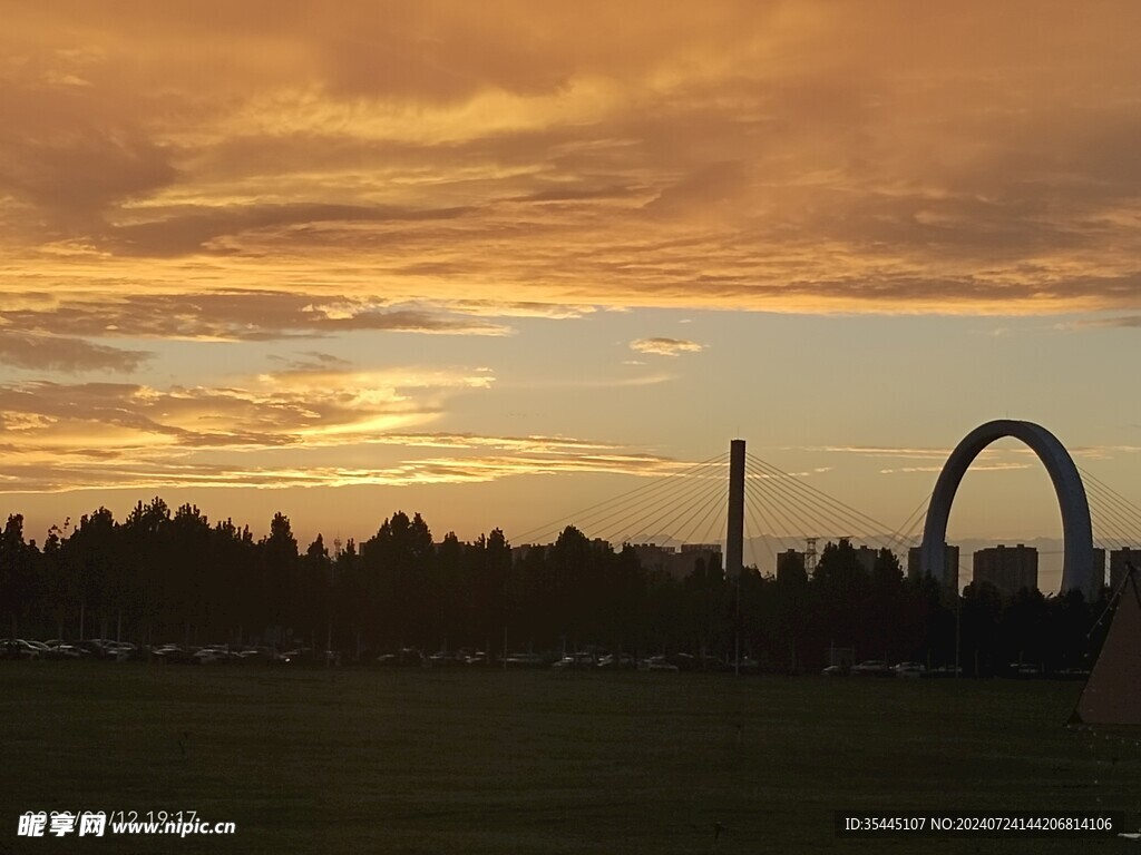 雨后夕阳