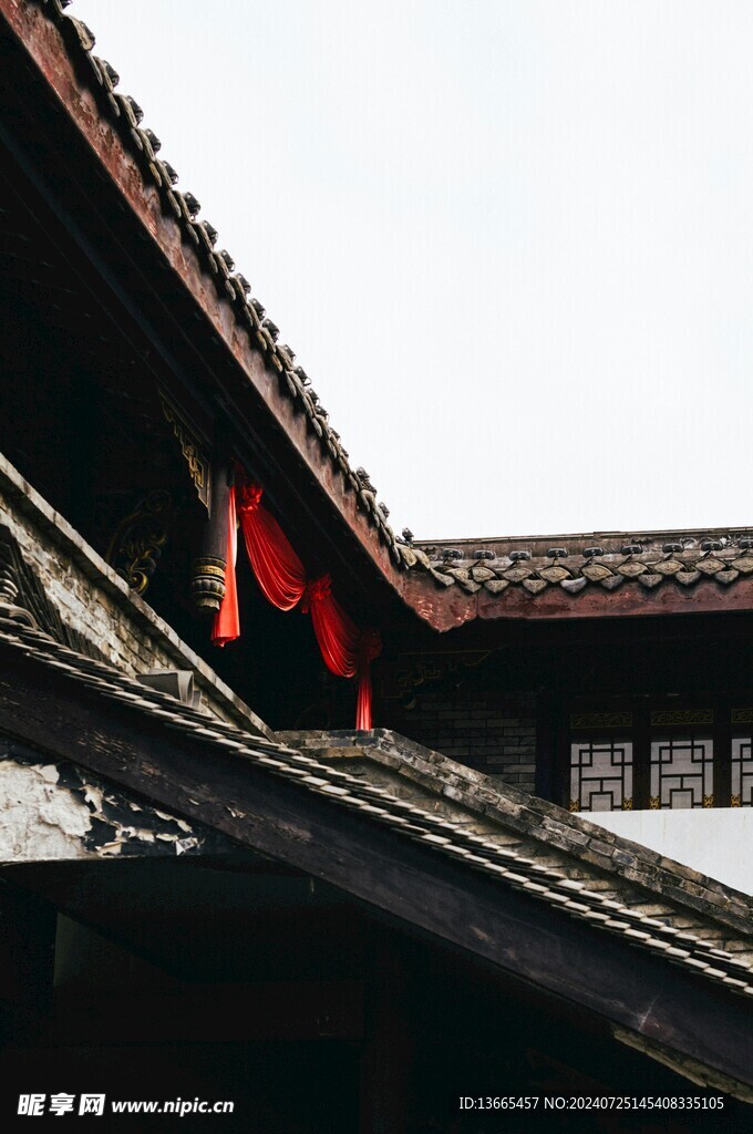 屋檐