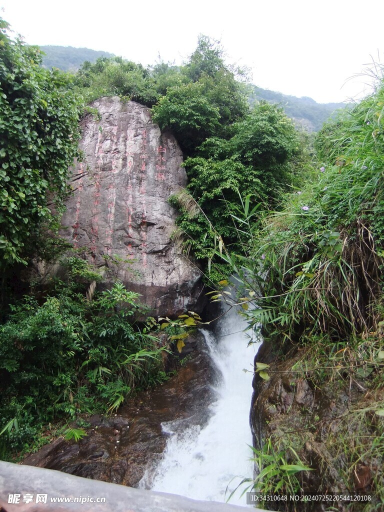 瀑布溪流山谷大自然摄影美景图片