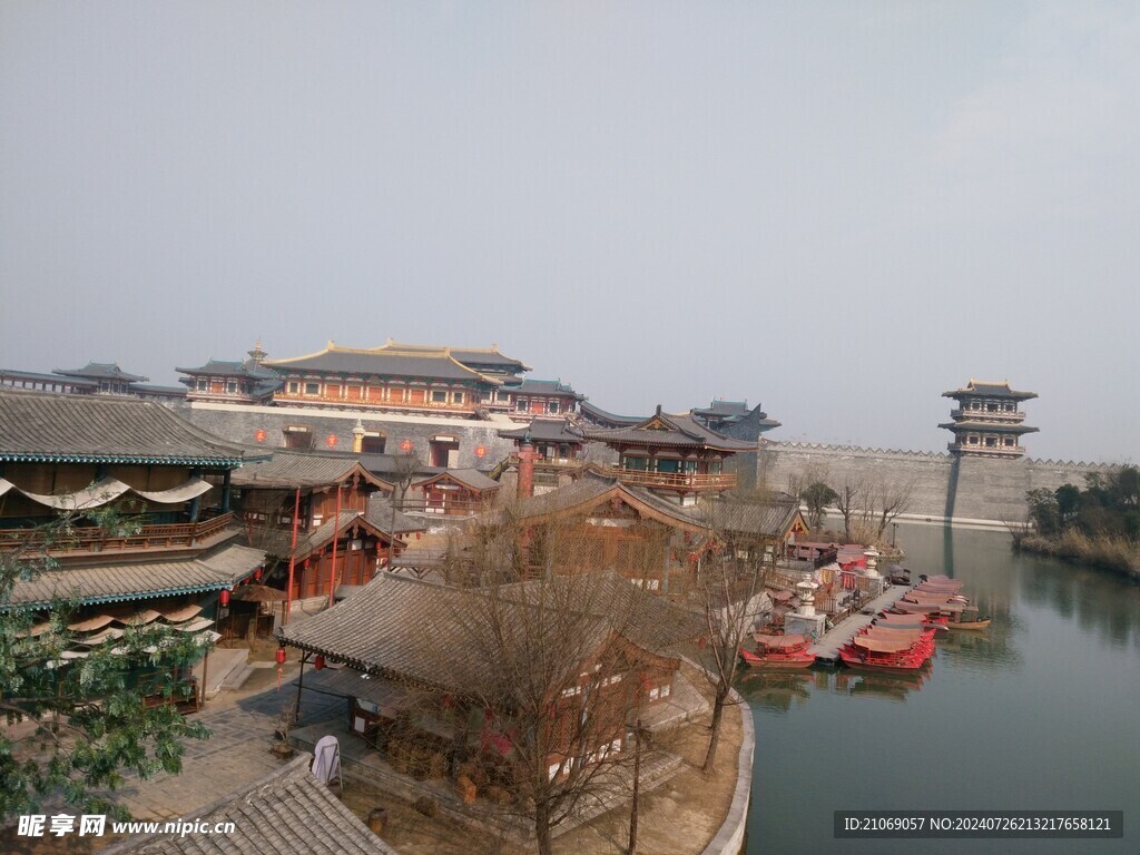 唐城