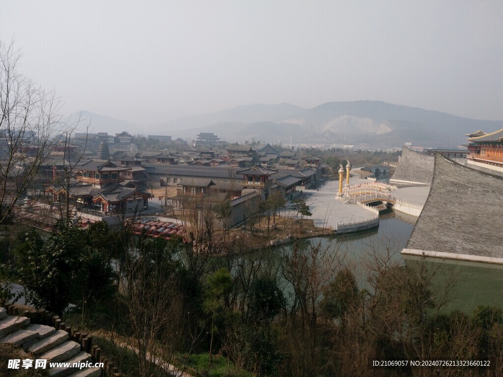 唐城