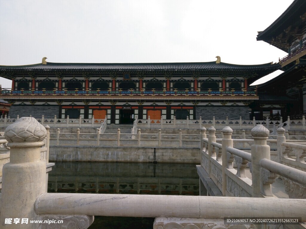 唐城