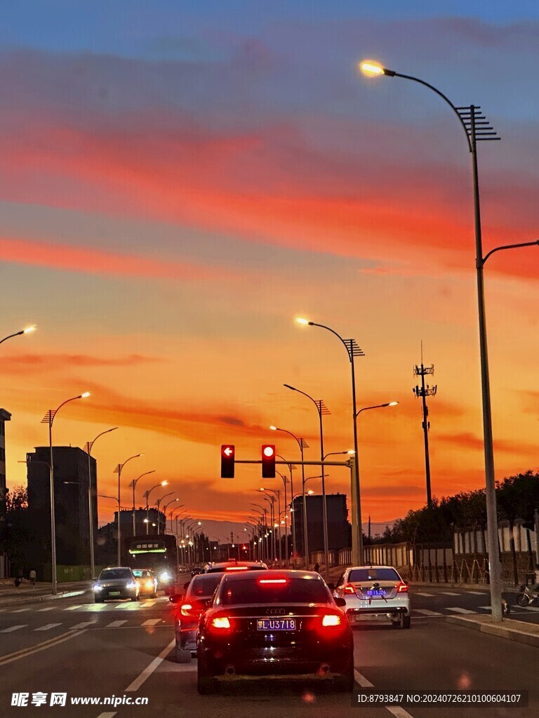 渐变 晚霞 天空 城市 包头