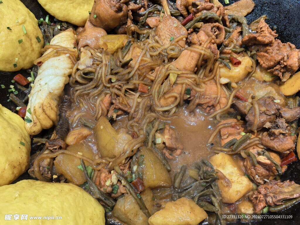 东北铁锅炖