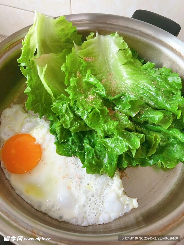 生菜与鸡蛋