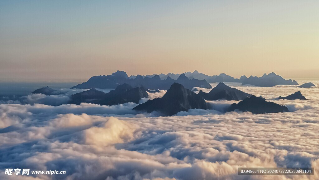 云海群山