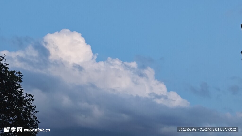 天空