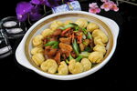 五花肉焖花卷