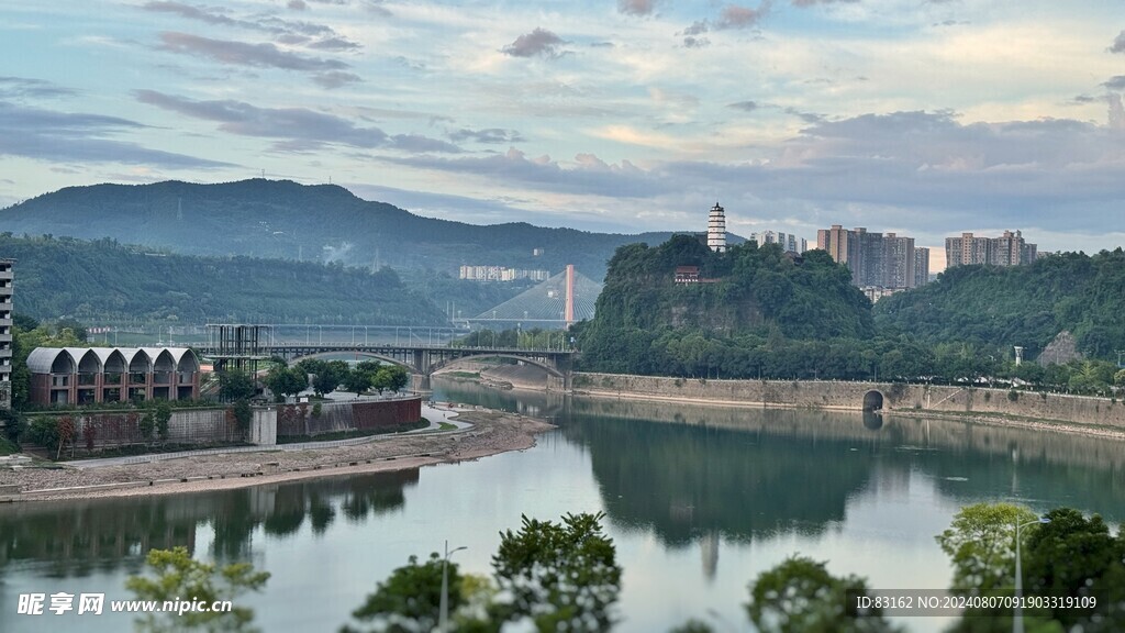 州河风景