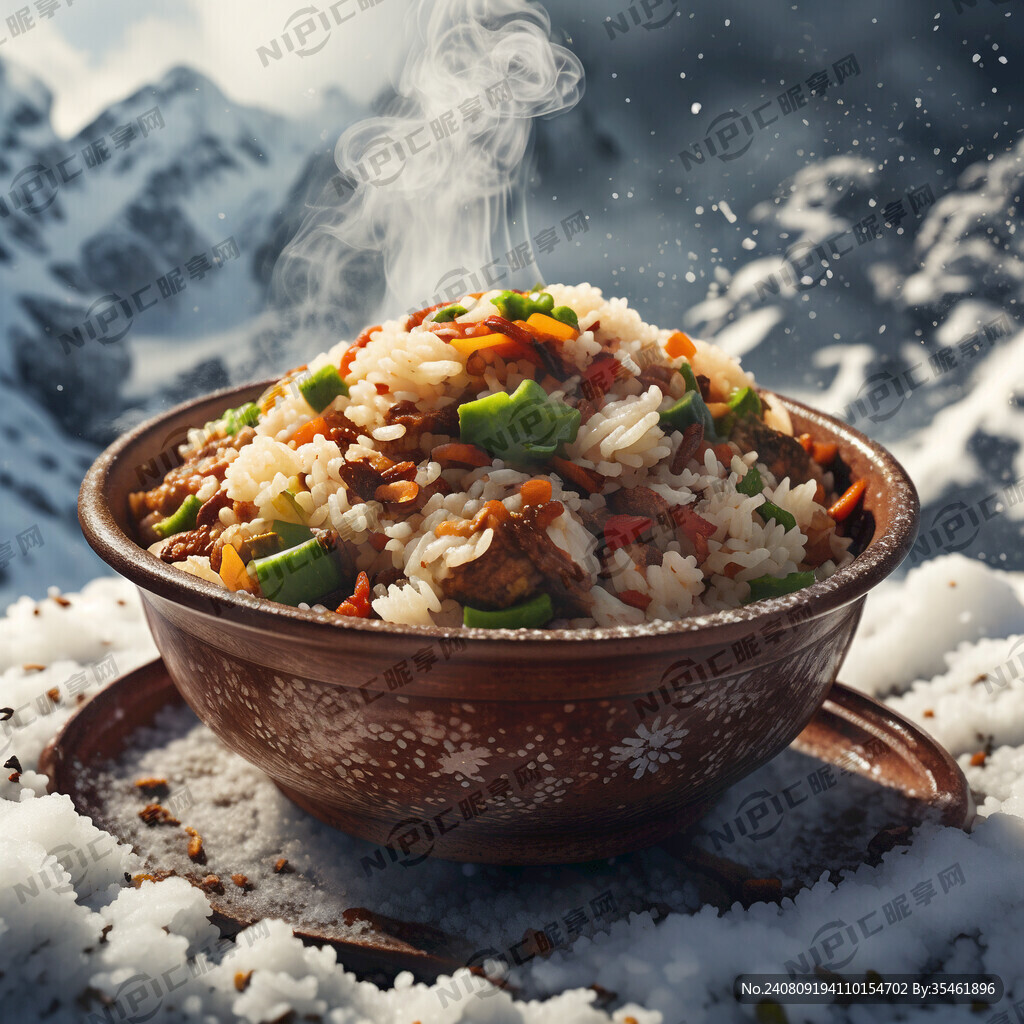 土锅扬州炒饭 冒热气 雪山背景