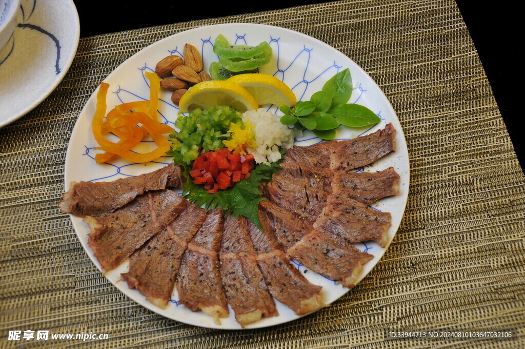 生嫩牛肉