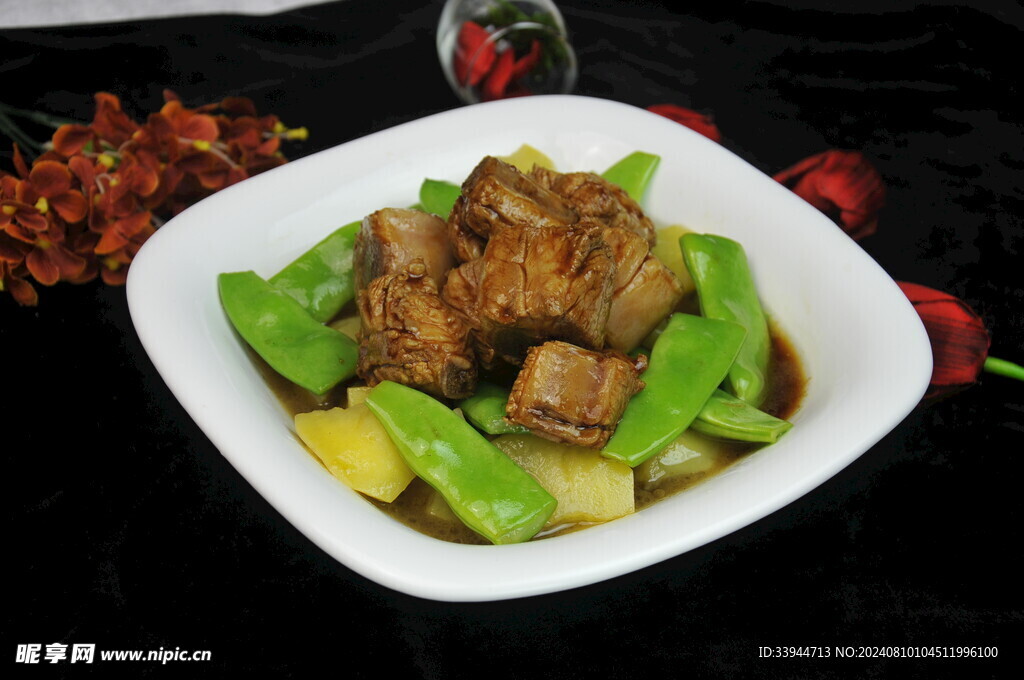 土豆油豆烧排骨