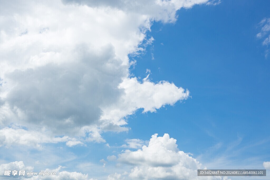 天空白云