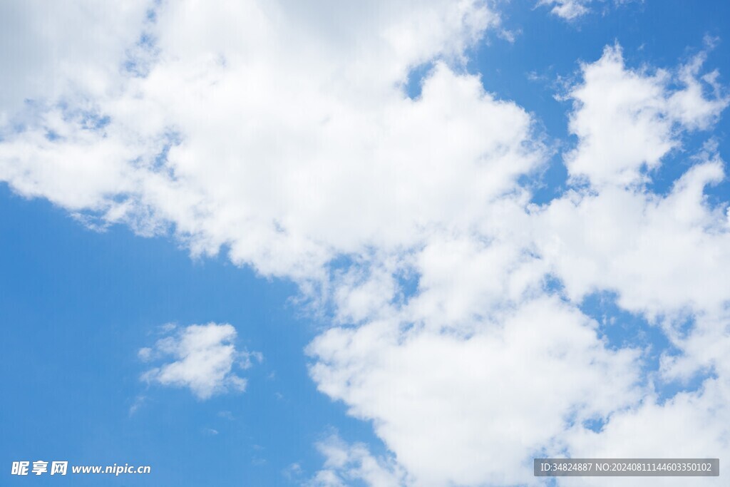 天空白云