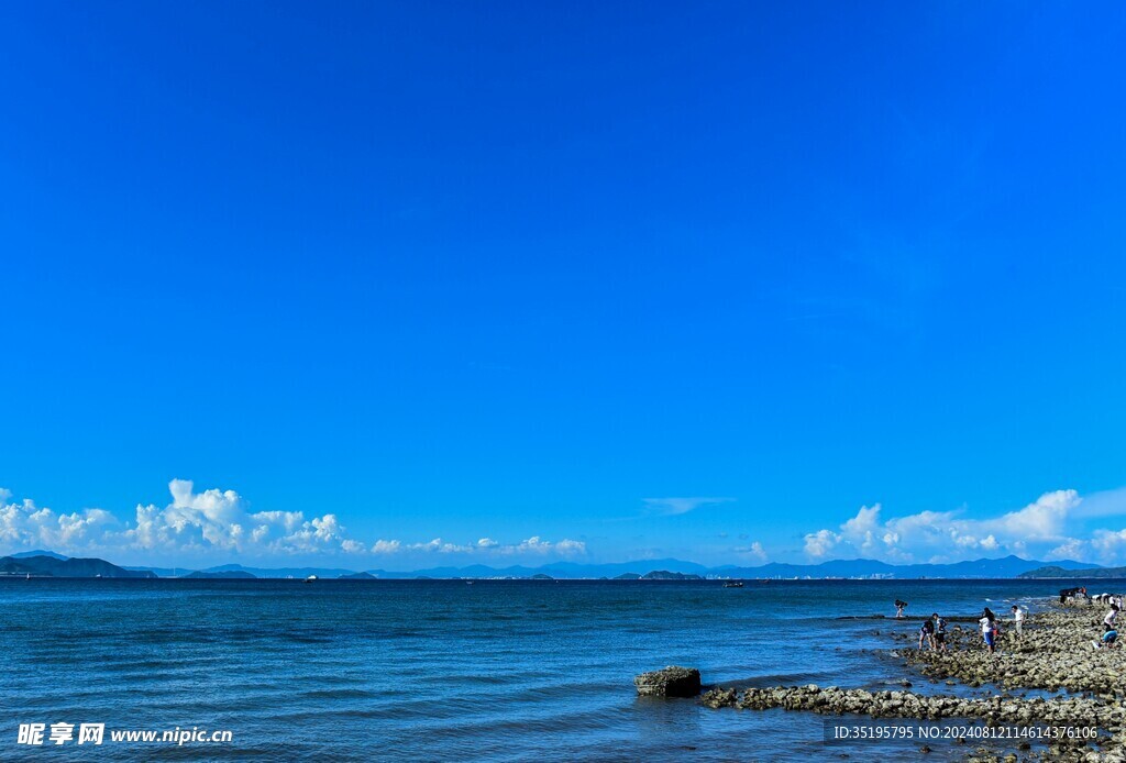 碧水蓝天