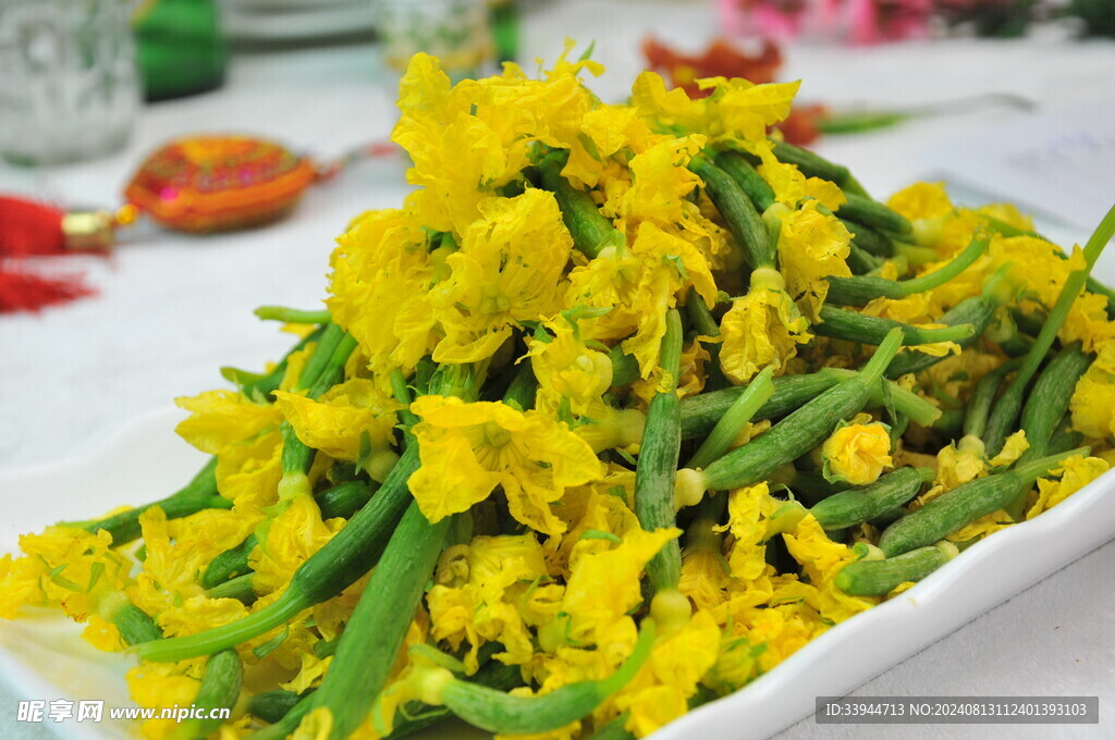 黄瓜花炒肉