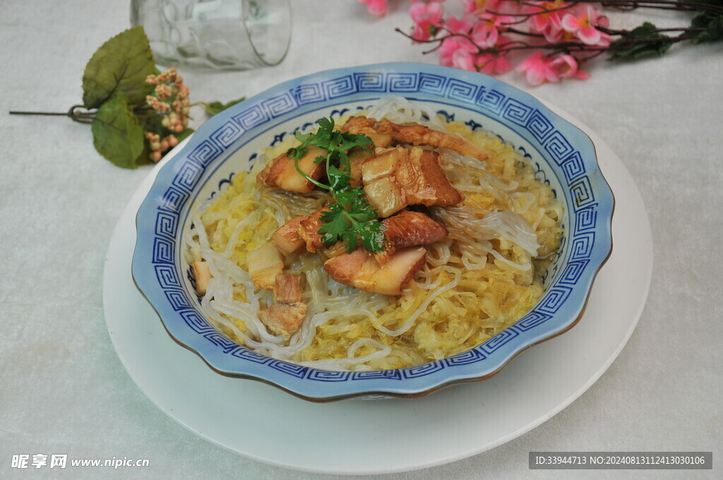 酸菜五花肉炖粉条