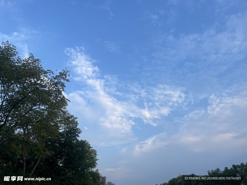 天空
