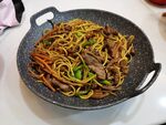 菌菇牛肉炒面