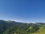 蓝天白云 天山北坡 新疆风景