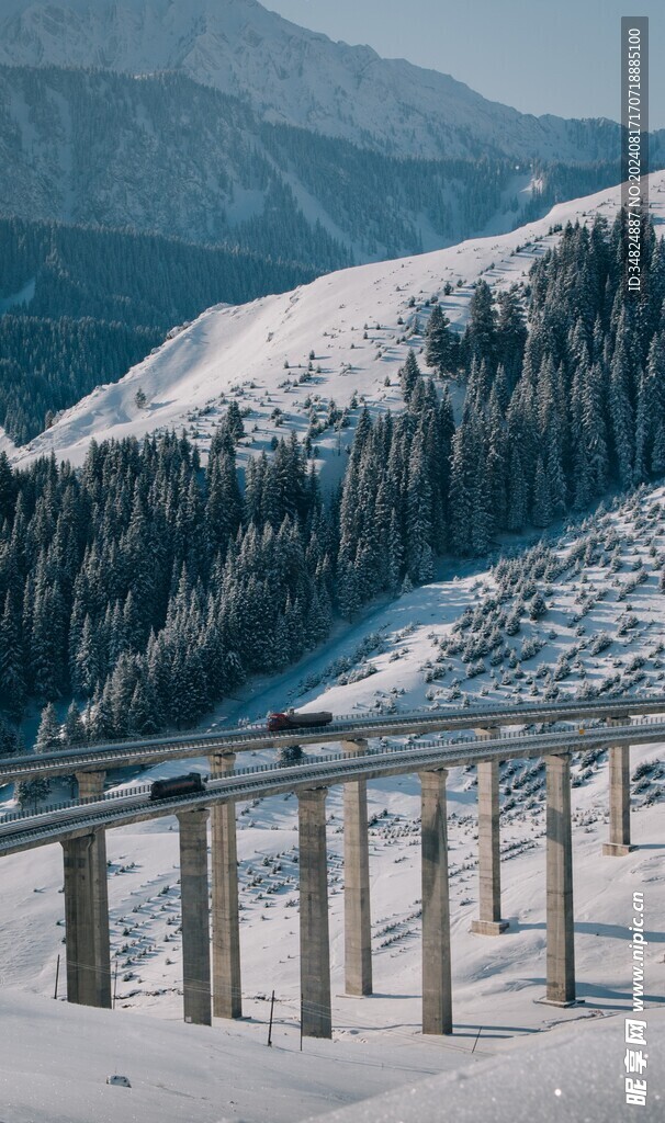 雪山美景