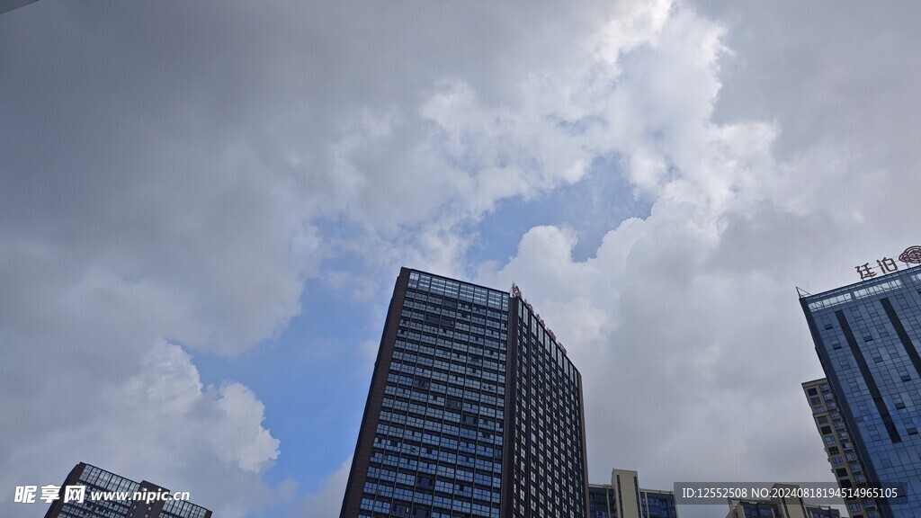 天空
