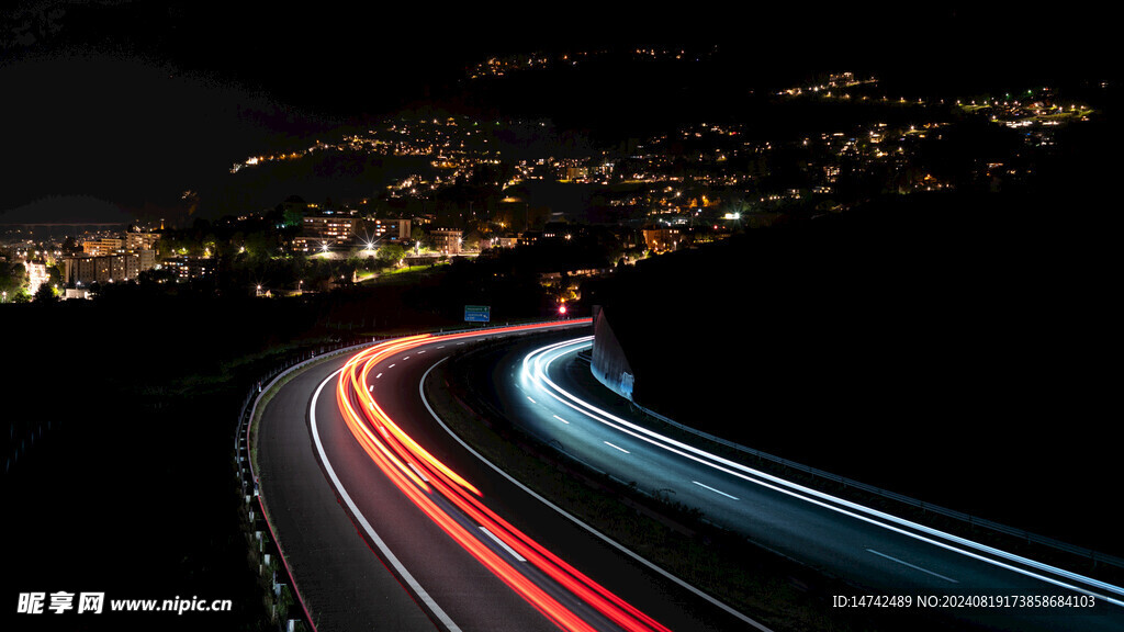 夜晚公路璀璨夜景