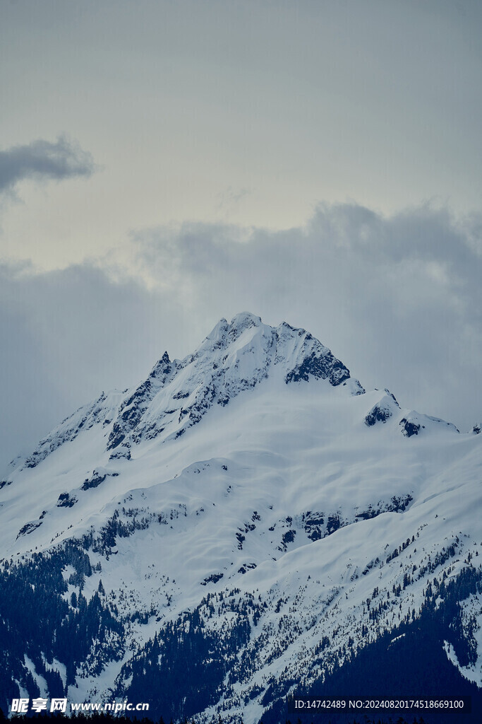 雪山山脉