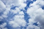 天空白云