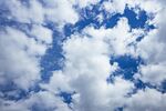 天空白云