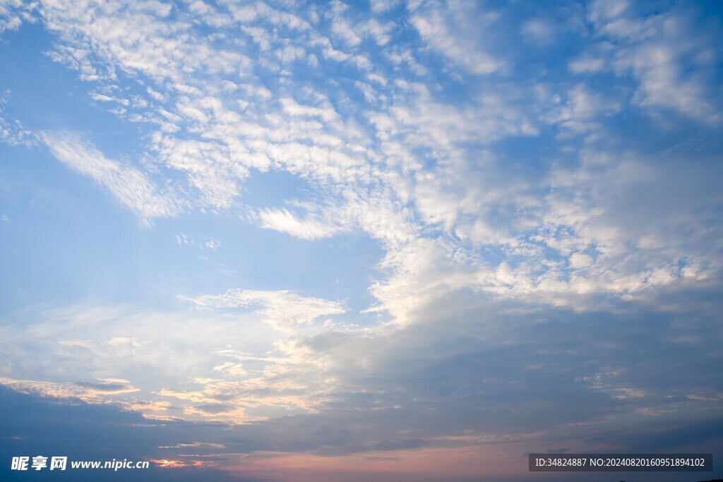 天空白云