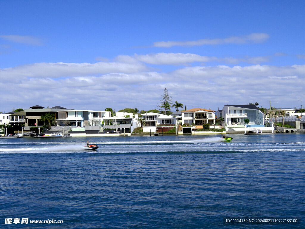 黄金海岸城市海滨风景