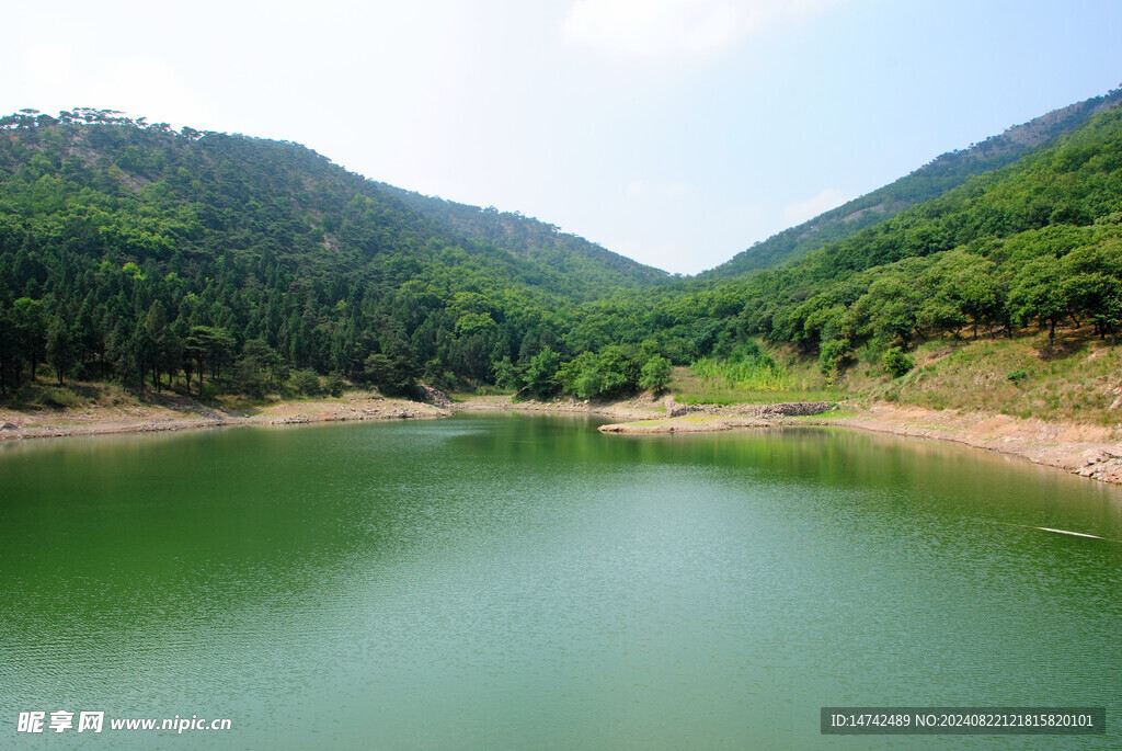 湖光山色