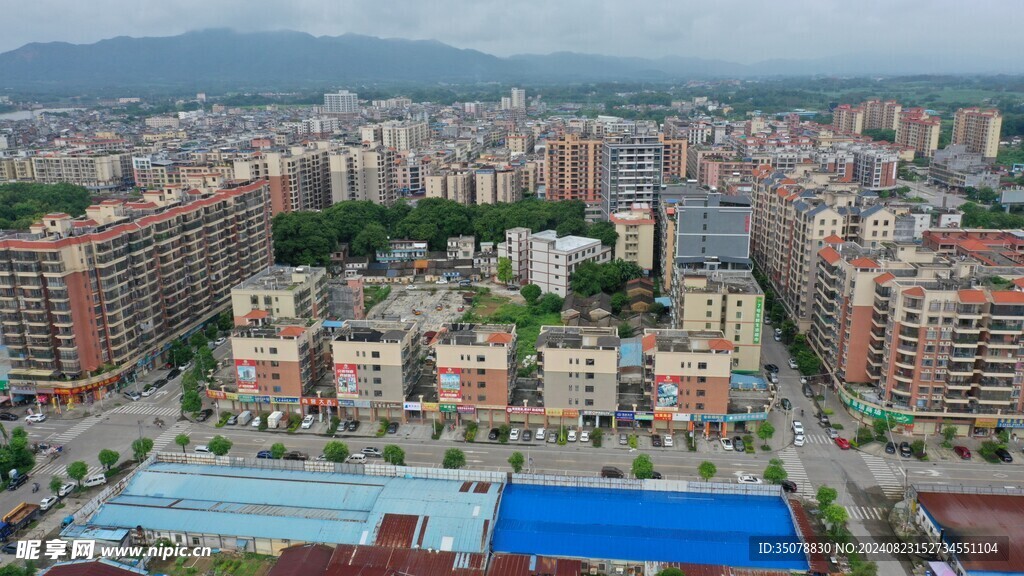 广东小镇道路航拍