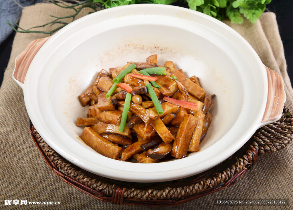 鲜菌烧豆腐