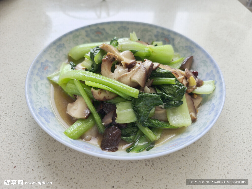 香菇青菜  鸡毛菜