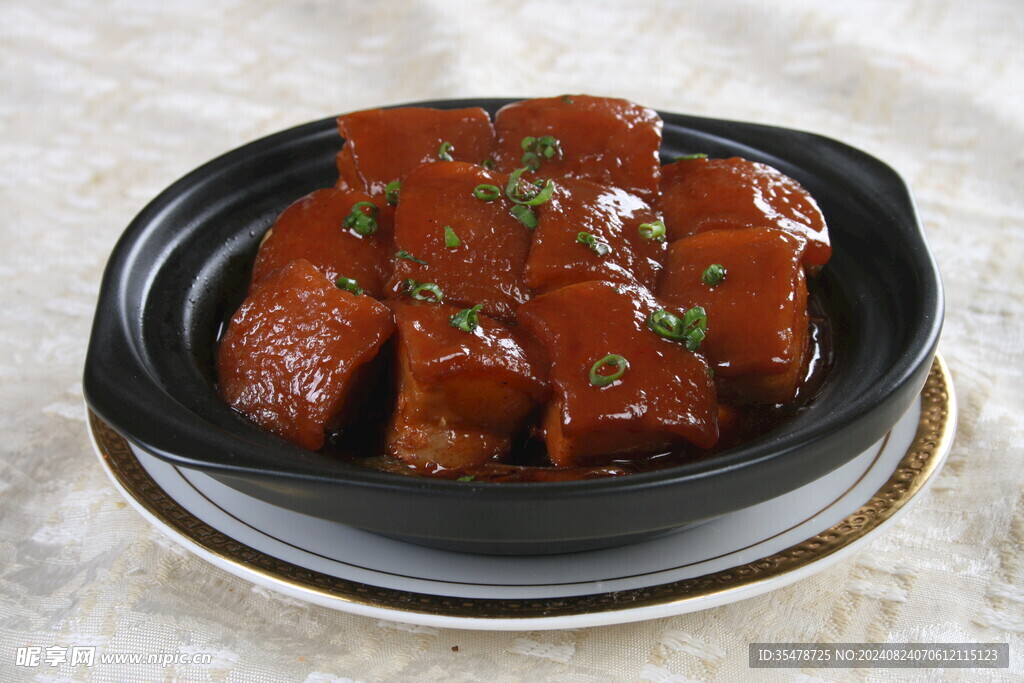 蘑菇红烧肉