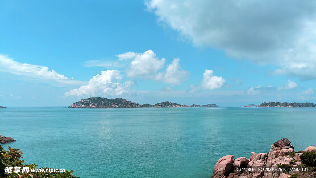 海边背景  大海蓝天