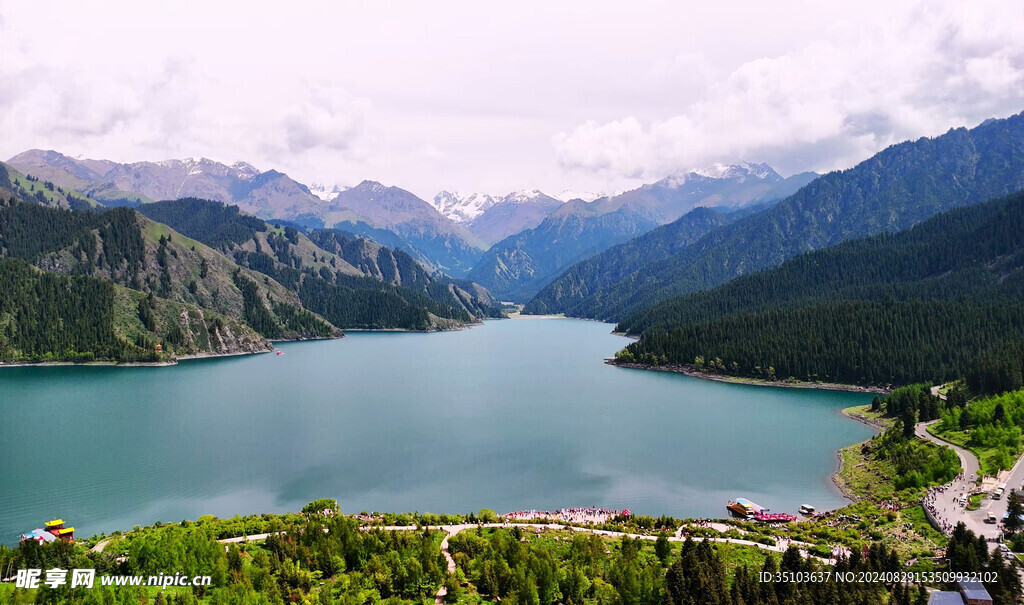 天山天池