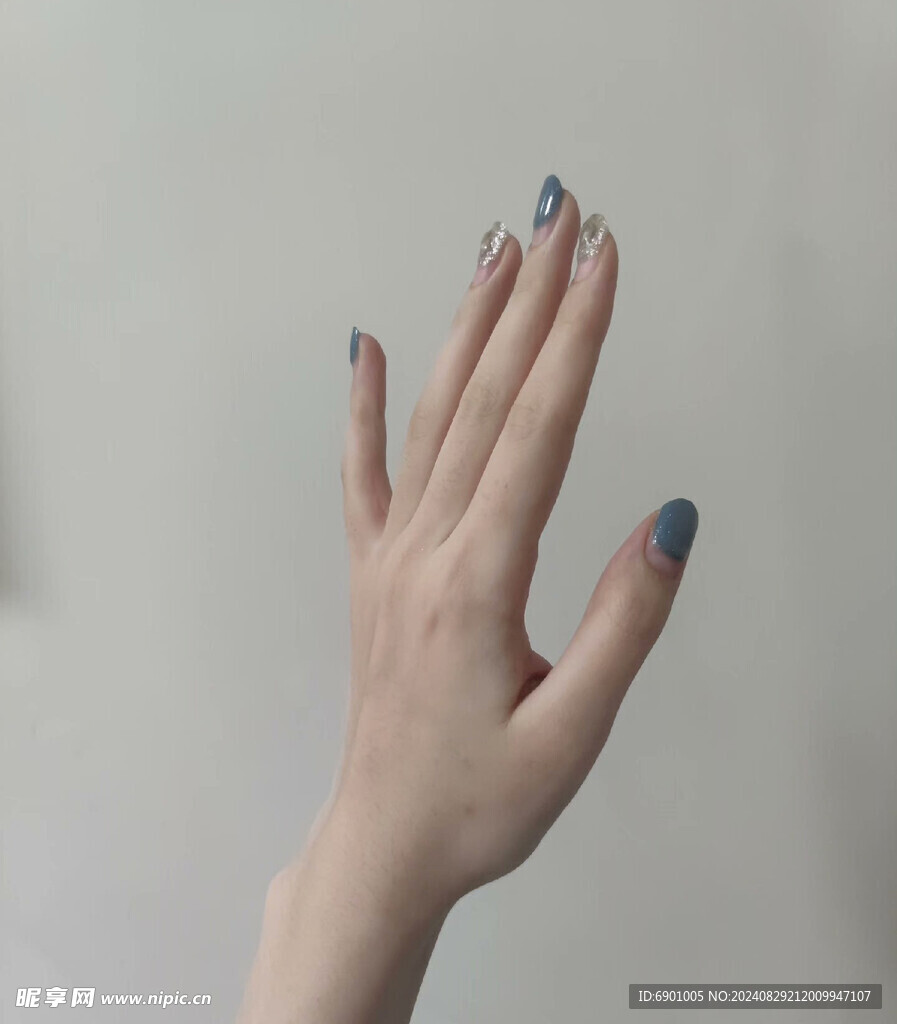 手