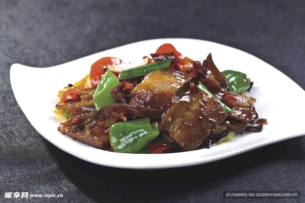 爆炒回锅肉