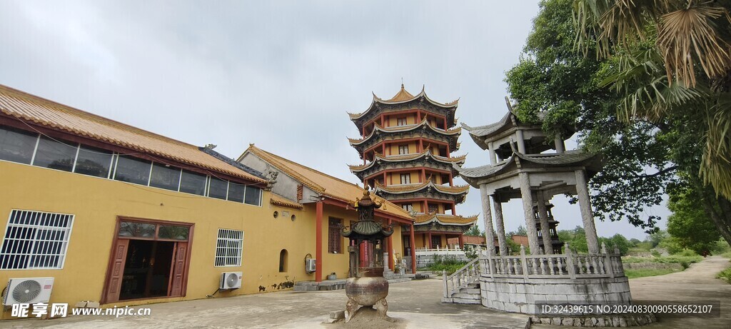 龙锦寺