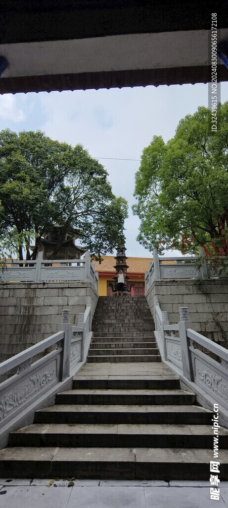 龙锦寺