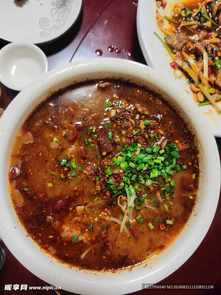 水煮牛肉