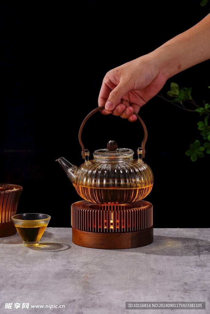 养生玻璃壶煮茶