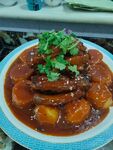 土豆焖排骨