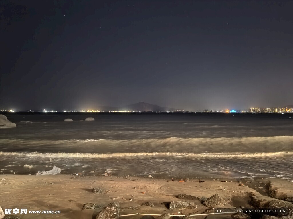 厦门海滩夜景