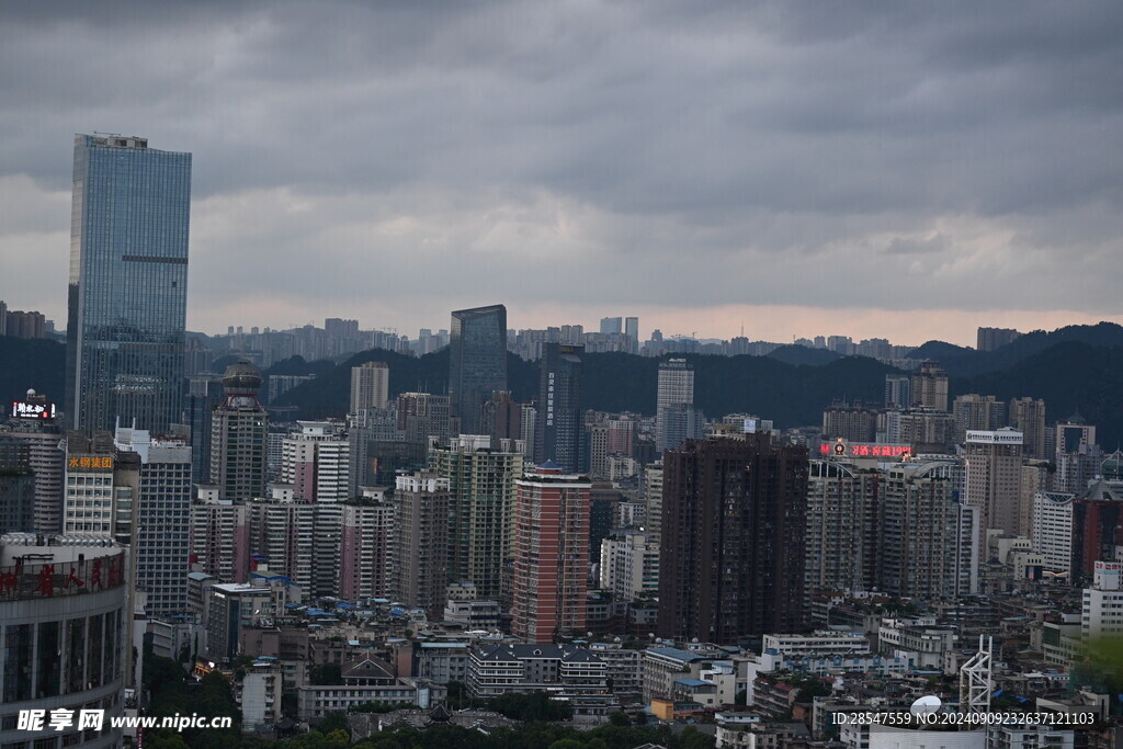 贵阳东山寺视角