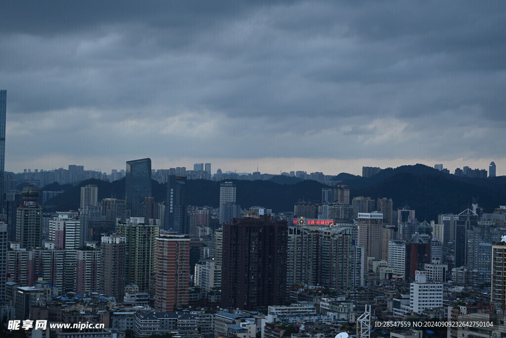 贵阳东山寺视角